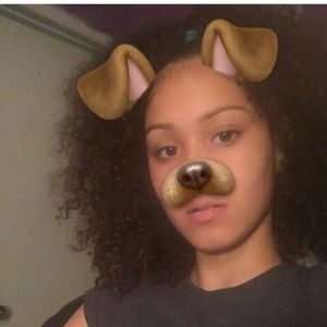 Meet your Posher, Leilani