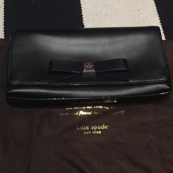 kate spade Handbags - Kate Spade Clutch FINAL PRICE DROP