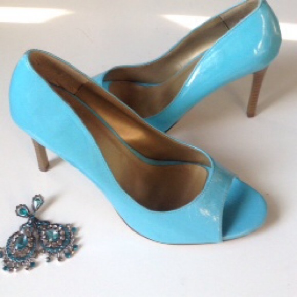 CHARLOTTE RUSSE BLUE PATENT PEEP TOE PUMPS