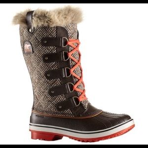 Sorel Tofino...like NEW