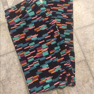 TC LEGGINGS LULAROE NWOT