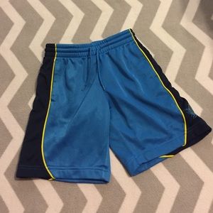 Old Navy basketball shorts