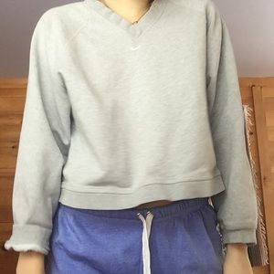 Cropped Vintage NIKE Grey Sweatshirt