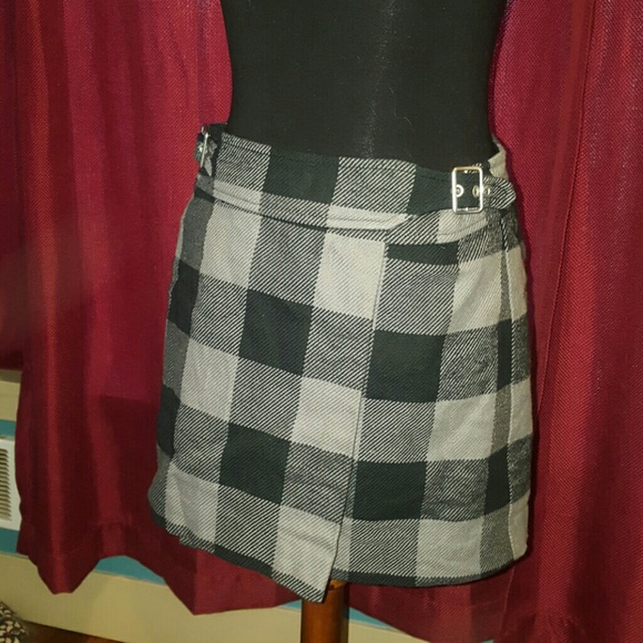 GAP Dresses & Skirts - Gap wool wrap skirt
