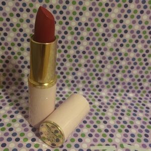 NEW Mary Kay Lipstick, shade: Rich Red