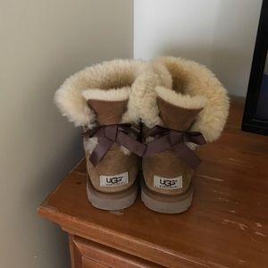 Bailey bow short uggs chestnut