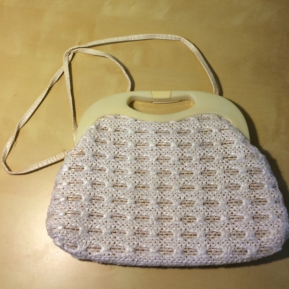 Vintage white woven purse