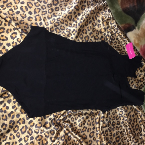 Body suit.. never been worn - Picture 3 of 3
