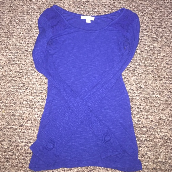 dELiAs long sleeved
