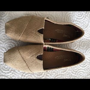 Toms slip on shoe