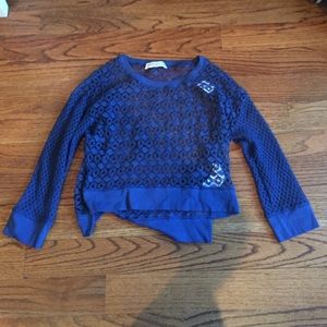 Lacey Abercrombie and Fitch cropped shirt