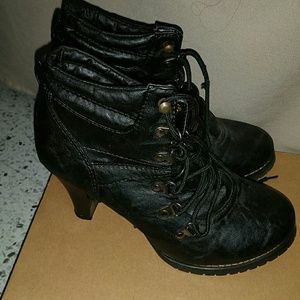 Black Ankle Laceup Shoes Booties Boots