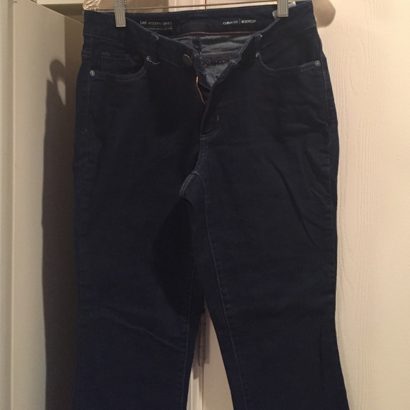 Jeans - Picture 1 of 3