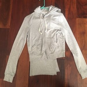 Grey Express tracksuit 👟