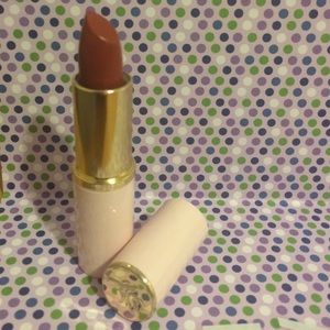 SOLD NEW Mary Kay Lipstick, shade: Toffee