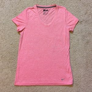 🎇Final Sale! Nike Dri-Fit shirt