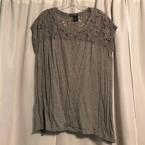 Gray tee with lace