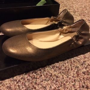 BCBG bronze flats size 8 ✨