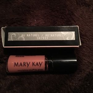 🛍New Au Natural Lip Gloss by MK