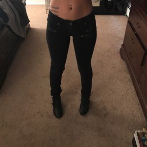 Black Levis Skinny Jeans