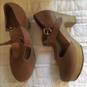 Old navy clogs