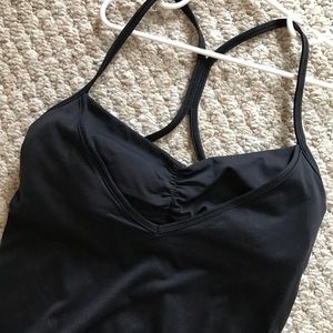 Lululemon black top