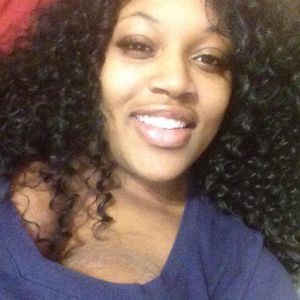 Meet your Posher, Kendra
