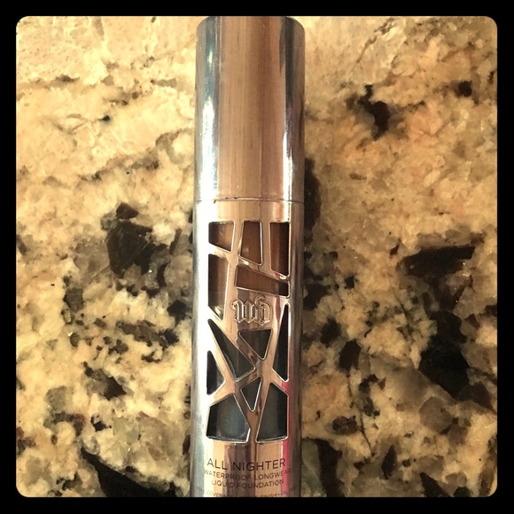 Urban Decay all nighter foundation