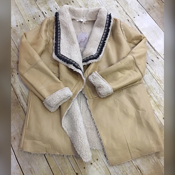 Camel microsuede shearling jacket w/pockets! - Picture 3 of 4