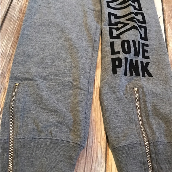 NWT PINK VICTORIA SECRET GYM PANT GREY -- Size XS - Picture 3 of 5