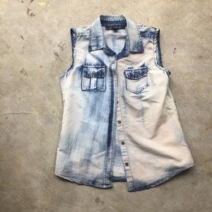 Poshmark Editor's Pick 8/7 Acid Wash Button Tank