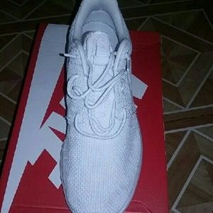 Meet your Posher, Omar