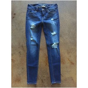 AEO Super Stretch Skinny Jeans Size 2 EUC