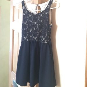 Used sleeveless dress.  🔥🔥🔥