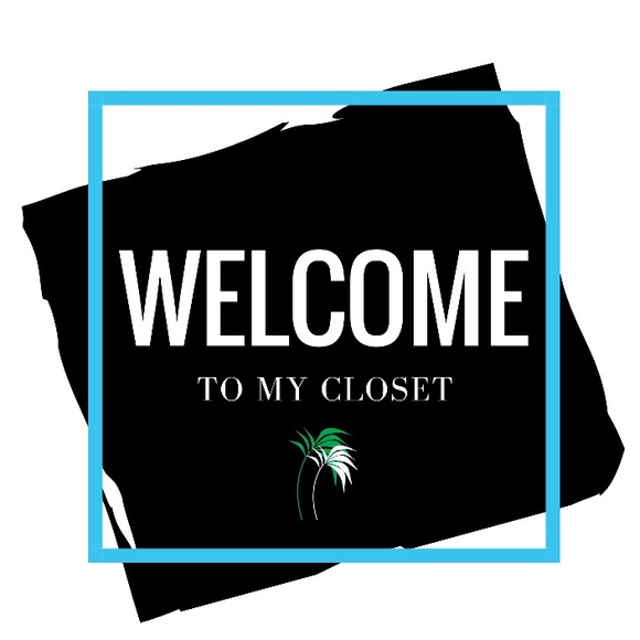 Meet Your Posher, Cia - Picture 1 of 6