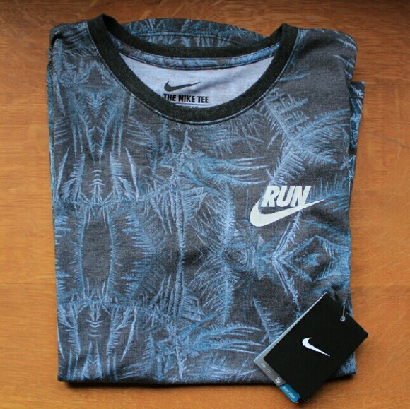 Nike Top - Picture 4 of 5