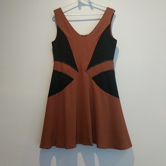 Modern body-con party dress