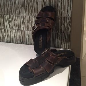 Sketchers sandles