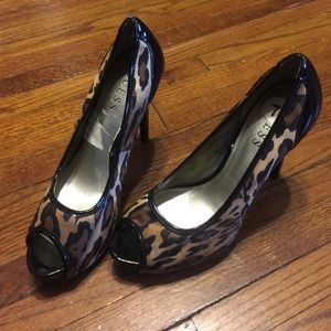 Guess heels
