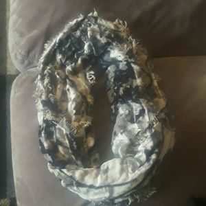 Infinity scarf