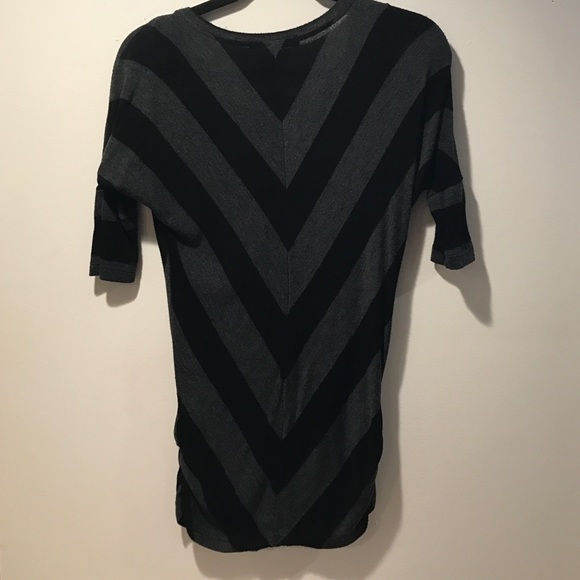 Chevron Top - Picture 2 of 3