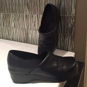 Bass black leather shoes