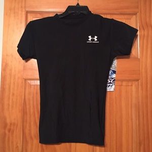 Under Armour short sleeve shirt