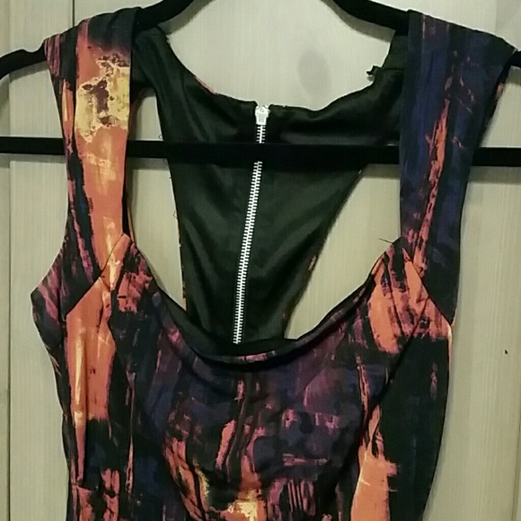 Sexy Dress *sold* - Picture 2 of 3