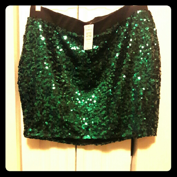 TORRID GLITTER SEQUIN MERMAID PENCIL SKIRT