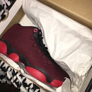 Black/Gym Red-White Jordan Horizon Low BG