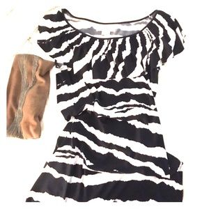 Michael Kors mini ruffle front dress (s)
