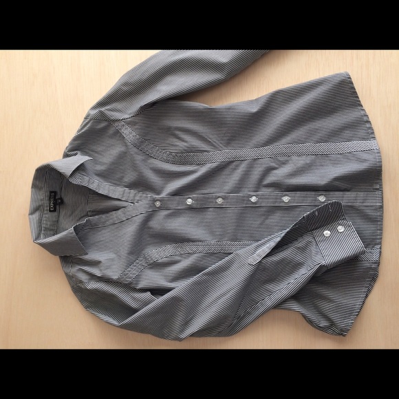 Express button down blouse - Picture 2 of 3