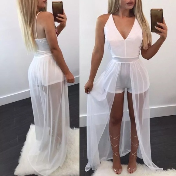 Dresses & Skirts - Sexy backless sleeveless jumper dress