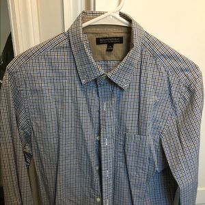 Tailored slim fit button down